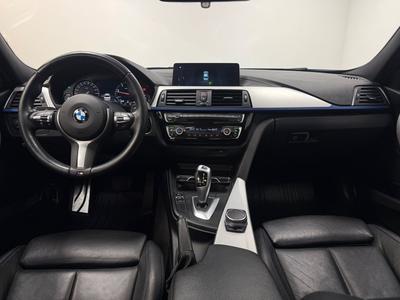 2018 BMW 320D Sedan M Sport · Taklucka · Navi · Läder – bild 9