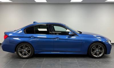 2018 BMW 320D Sedan M Sport · Taklucka · Navi · Läder – bild 3