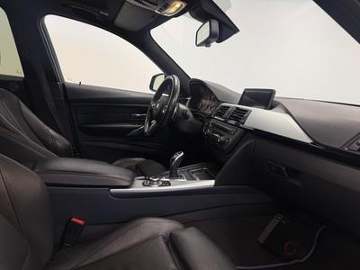 2013 BMW 330 d xDrive Touring Steptronic M Sport Euro 5 – bild 9