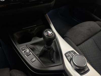 2017 BMW M140i 5-dörrars *Manuell *RWD Navi 340hk Maxton 19" – bild 20