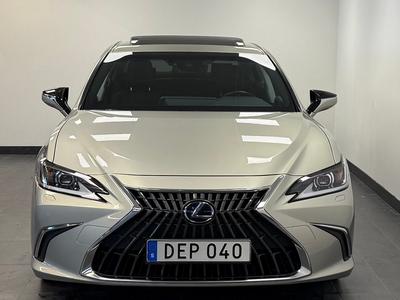 2022 Lexus ES 300h 2.5 E-CVT Limited Edt *Taklucka*Skinn*Navi*B-kam – bild 9