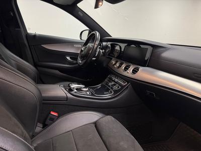 2018 Mercedes-Benz E220 d 220 d 4MATIC 9G-Tronic AMG Line Spec – bild 10