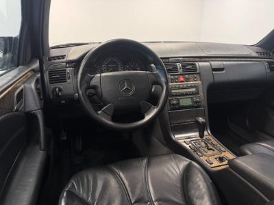 1999 Mercedes-Benz E 55 AMG T Avantgarde Taklucka M-värm Supersprint Euro 3 – bild 10