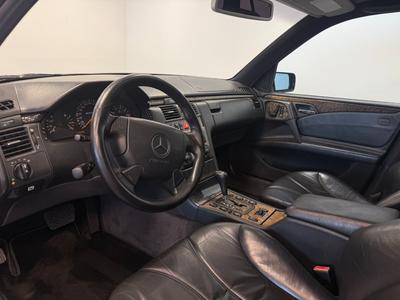 1999 Mercedes-Benz E 55 AMG T Avantgarde Taklucka M-värm Supersprint Euro 3 – bild 9