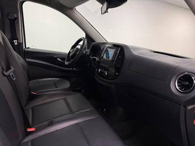 2021 Mercedes-Benz Vito 116 Tourer 116 CDI 4x4 9G-Tronic · Moms · 9-sits · Drag – bild 6