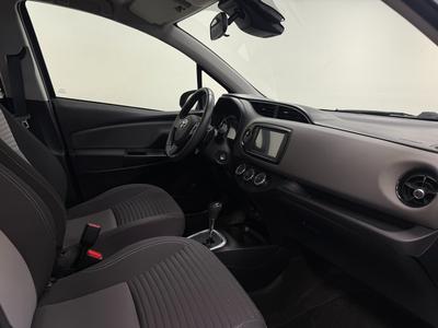 2020 Toyota Yaris 5-dörrar 1.5VVT-ie *Moms*B-kamera*Carplay*Aut*2700Mil* – bild 11