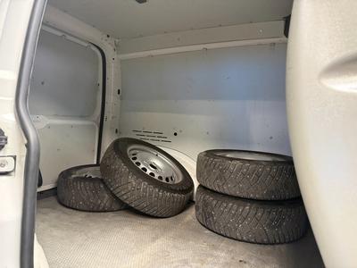 2017 Volkswagen Caddy Van 2.0 TDI *nerlackerad*D-värm*Drag*102hk* BMT Euro 6 – bild 9