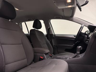 2015 Volkswagen Golf Sportscombi 1.6 TDI *D-värm*Drag*Spec Masters Euro 5 – bild 12