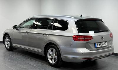 2015 Volkswagen Passat Sportscombi 2.0 TDI DPF SCR BMT 4M GT · Kamera · D-värm – bild 2