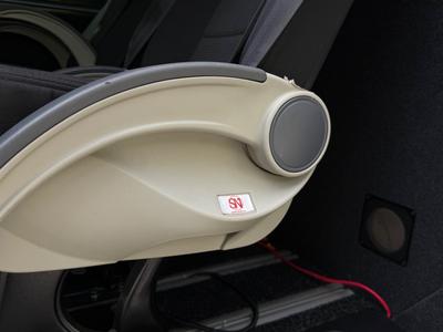 2021 Volkswagen Transporter Kombi 4M L2 · Cockpit · Diff · Eldörr · värmare · SN-inredning – bild 22