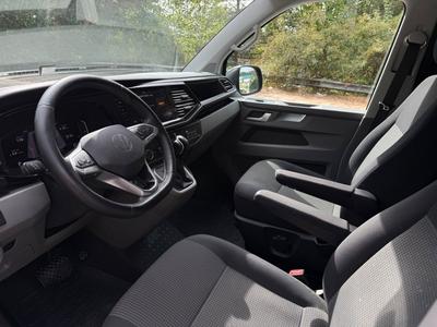 2021 Volkswagen Transporter Kombi 4M L2 · Cockpit · Diff · Eldörr · värmare · SN-inredning – bild 7