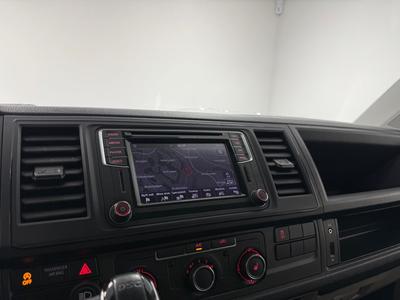 2018 Volkswagen Transporter Kombi T32 2.0 TDI 4M · Moms · Q-pax · LED · Carplay · Nedla – bild 18