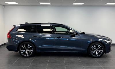 2020 Volvo V60 T8 Twin Engine AWD R-Design · Pano · Drag – bild 3