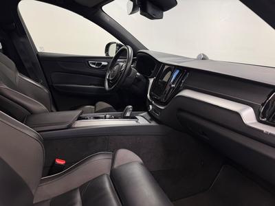 2022 Volvo XC60 Recharge T8 AWD R-Design Pro Edition III · Pano · B&W · Luft – bild 11