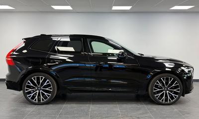 2022 Volvo XC60 Recharge T8 AWD R-Design Pro Edition III · Pano · B&W · Luft – bild 3