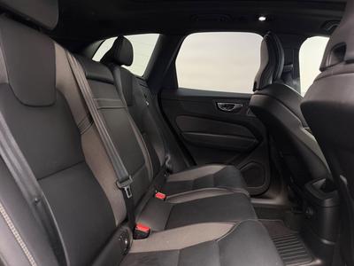 2022 Volvo XC60 Recharge T8 AWD R-Design Pro Edition III · Pano · B&W · Luft – bild 13